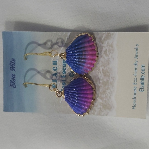 1568- Shell Hand Painted Purple Pink Gold Color Dangle Earrings Handmade NWT - Picture 1 of 3